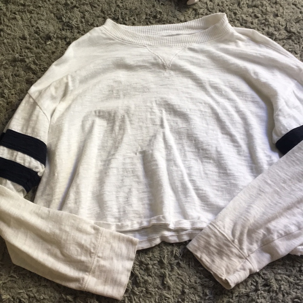 Hollister long sleeve t-shirt